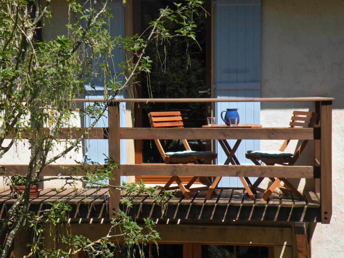 Le Pre Bed & Breakfast Juriens Bagian luar foto